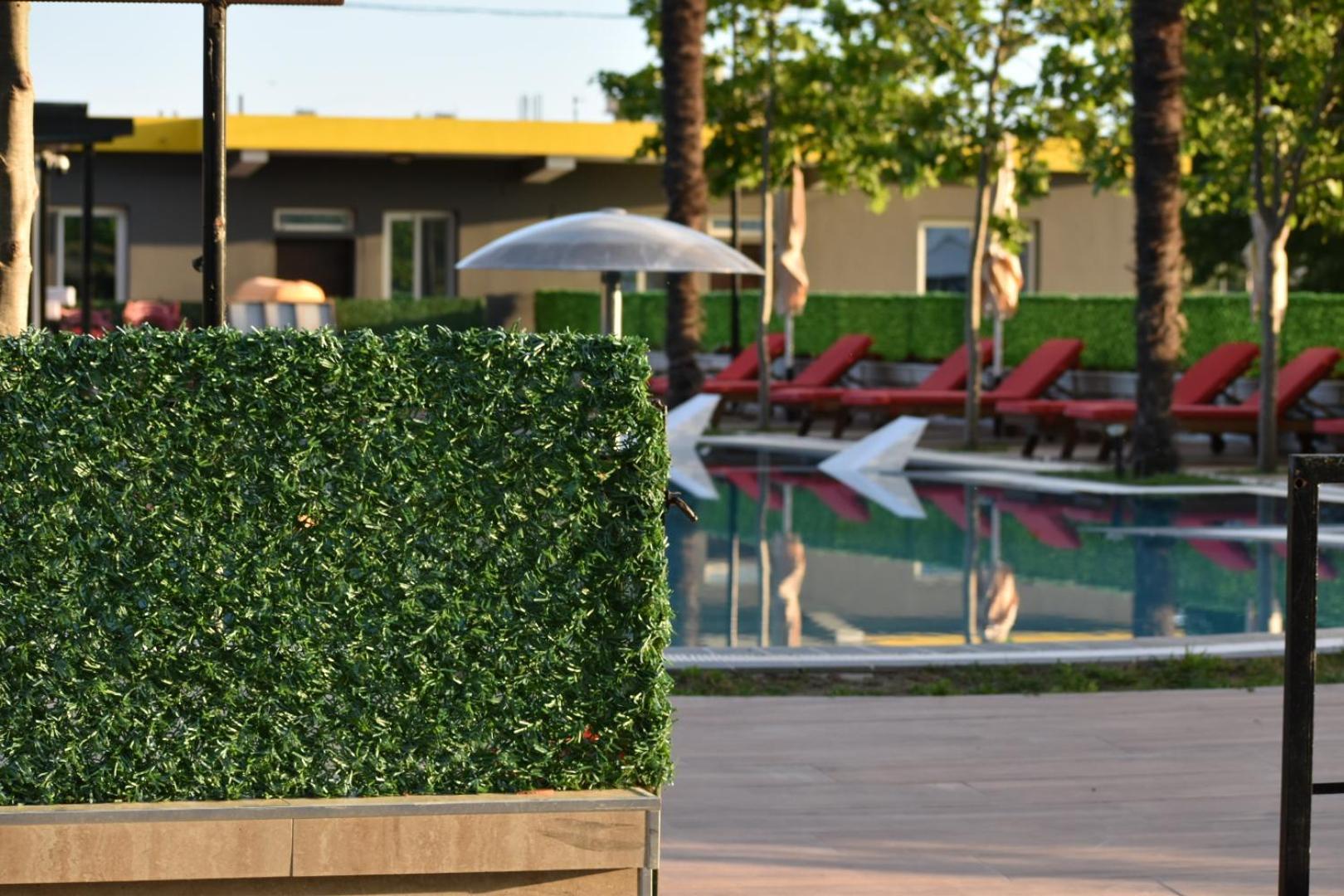 Hotel Qetesia-Te Indriti Velipoje Exterior photo