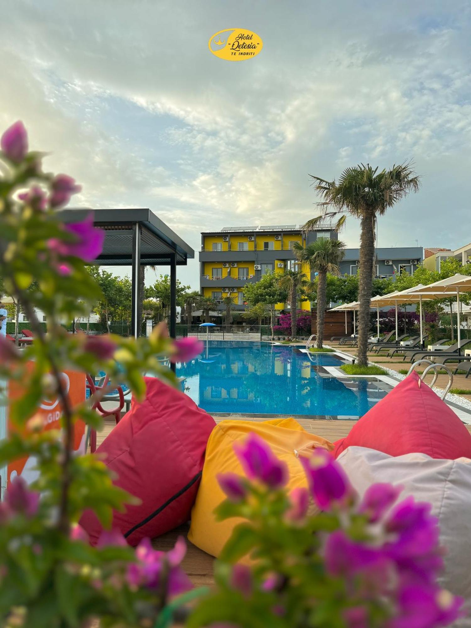 Hotel Qetesia-Te Indriti Velipoje Exterior photo