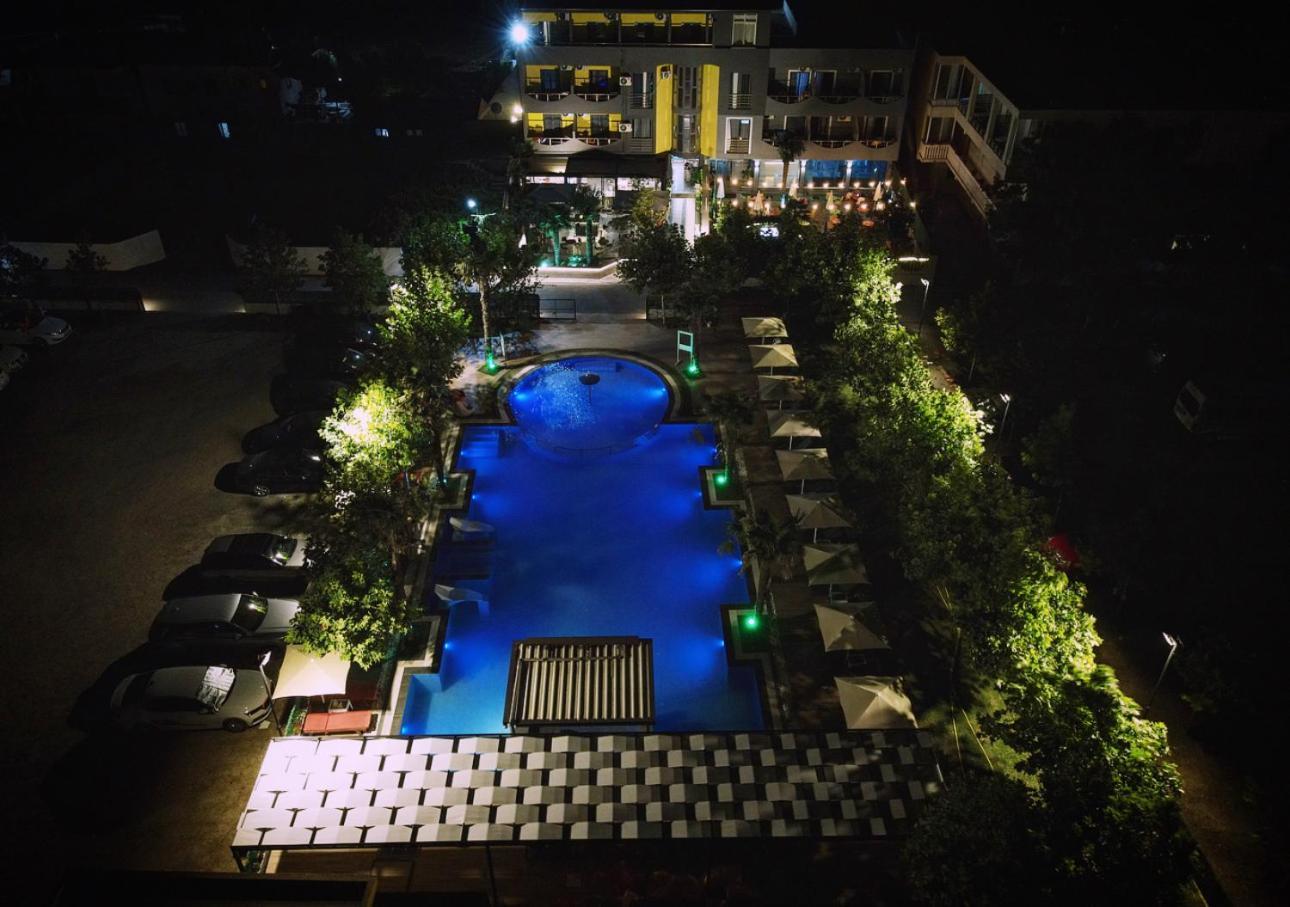 Hotel Qetesia-Te Indriti Velipoje Exterior photo